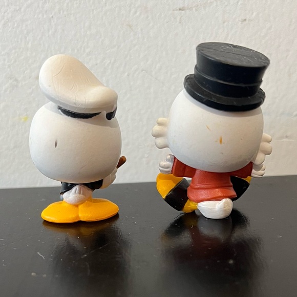 Disney Doorables Movie Moments Series 2 DUCKTALES Scrooge McDuck & Donald - Picture 9 of 9